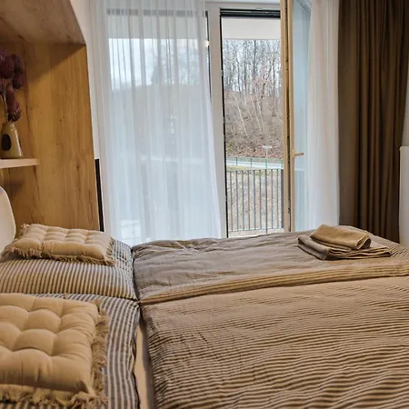 Bohemian Glow Of Krumlov Apartman